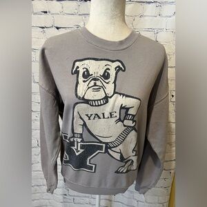 Yale University Crewneck Sweatshirt Bulldogs Graphic Gray Academia XS